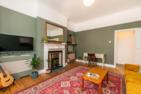 By The Bay Stylish Apartment W Garden